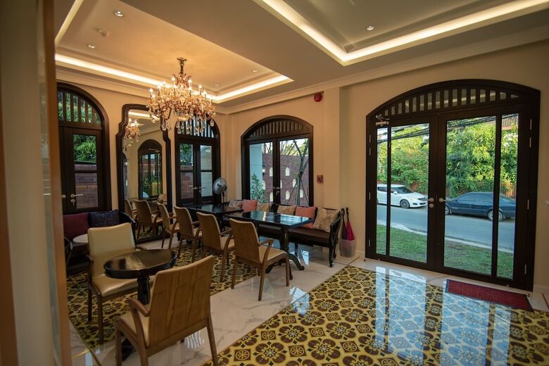 Nanta Glam Cm Hotel & Residences