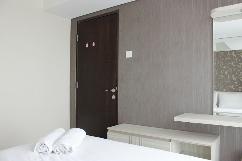 Modern 2br @ Tamansari La Grande Apartment