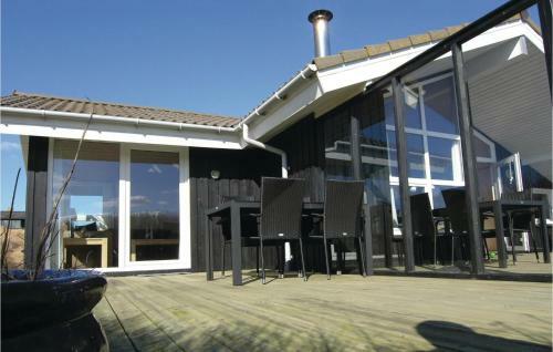 Holiday Home Ellysvej
