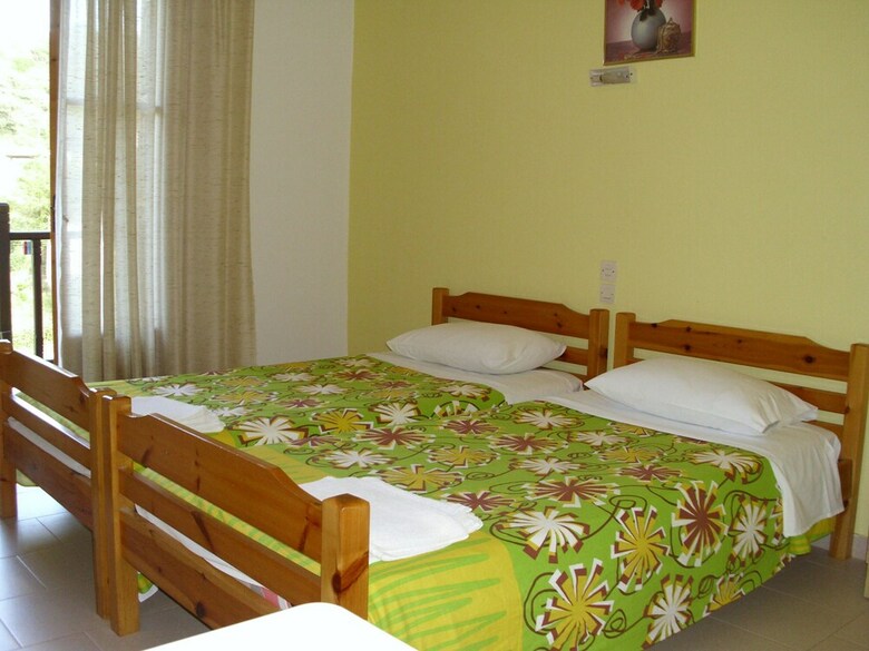 Hotel Pansion Platana