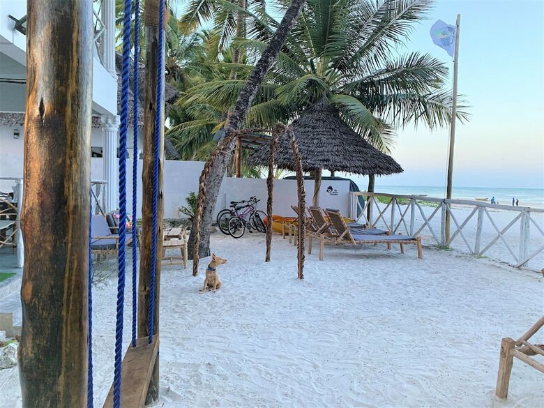 The African Paradise Beach Hotel