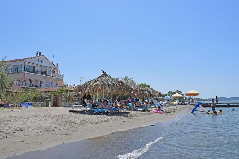 Hotel Petrakis Beach