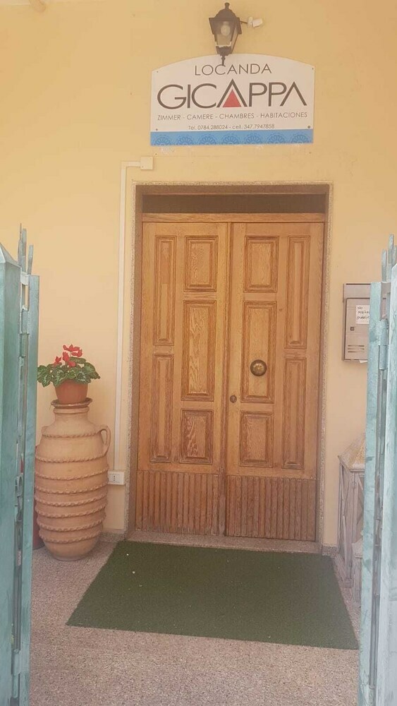 Hotel Locanda Gicappa Oliena