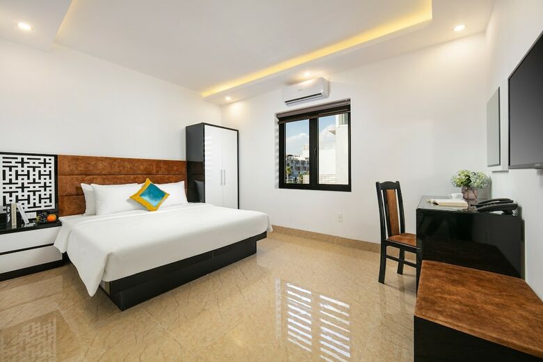 Hotel Tuan Chau Kingly Villa