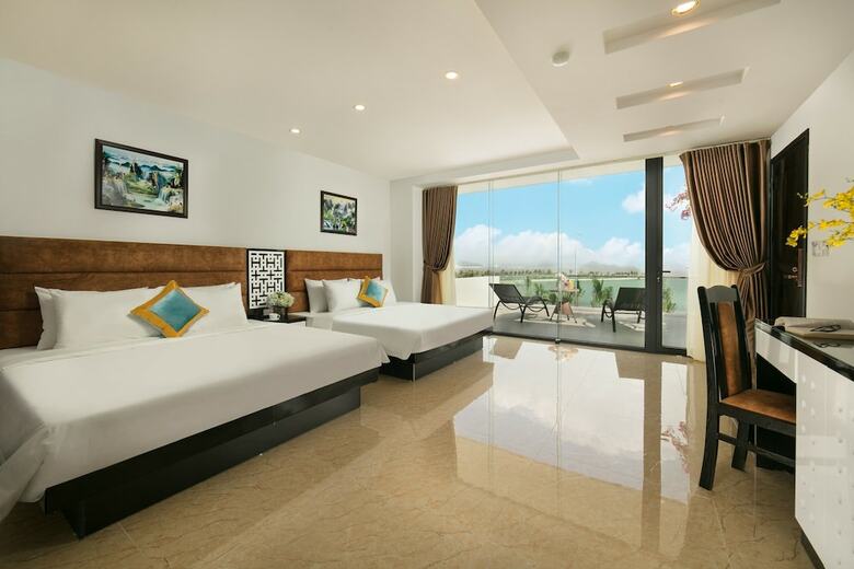 Hotel Tuan Chau Kingly Villa