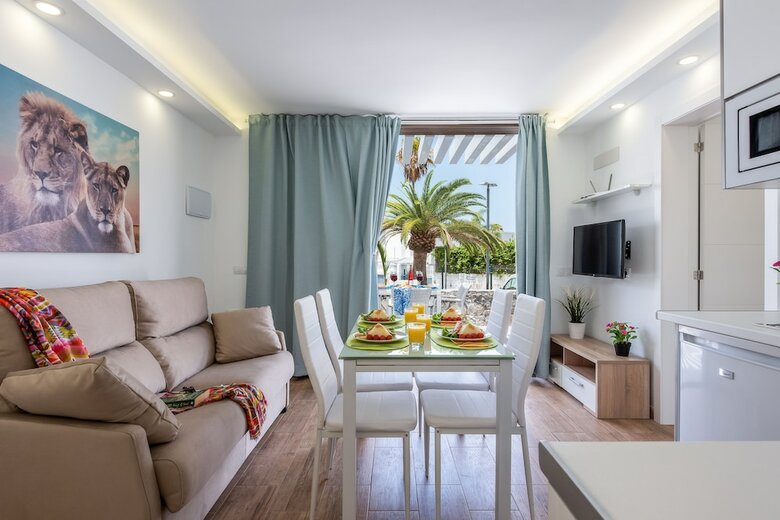 Apartamentos 263precious Bungalow With Terrace