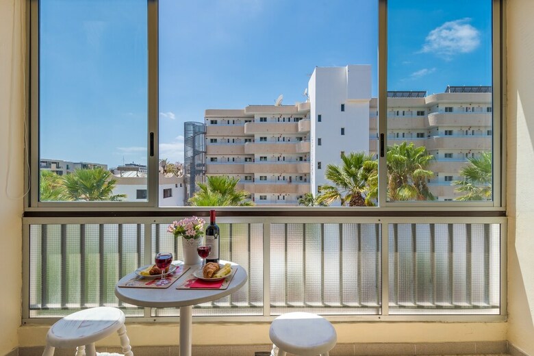 Apartamentos 530 Big Studio With Terrace