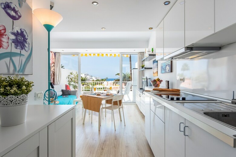 B18 Modern Original Apartment
