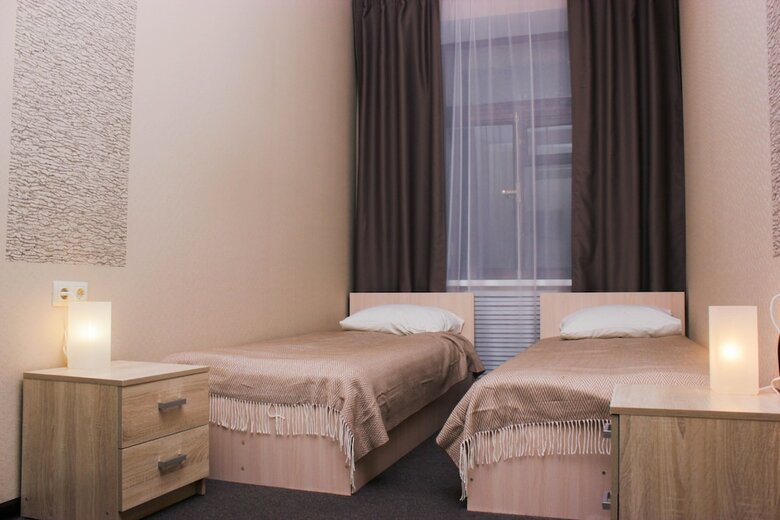 Hotel Happy Traveler