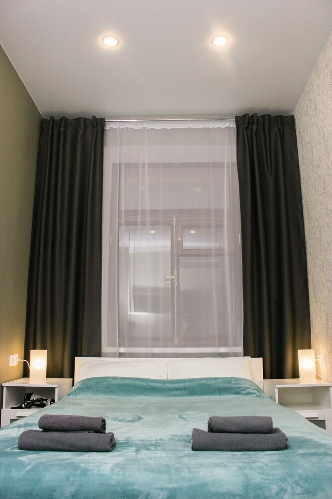 Hotel Happy Traveler
