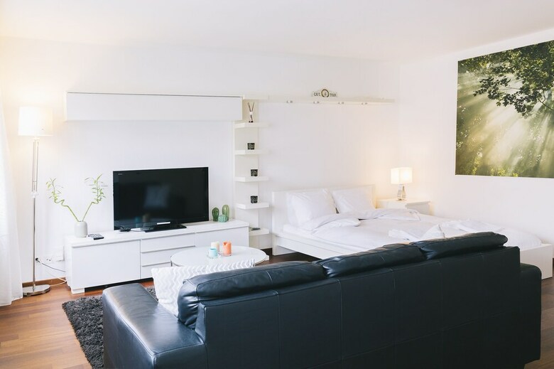 Bright Furnished Apartment With Pocket Wifi