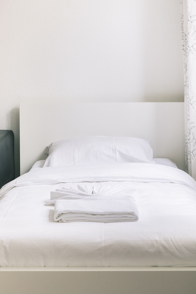 Elegant Apartment With Pocket Wifi