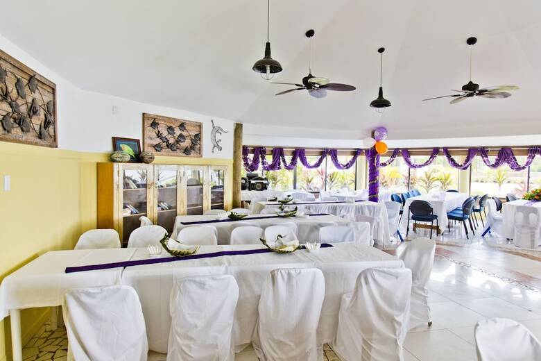 Apartamento Le Uaina Beach Resort