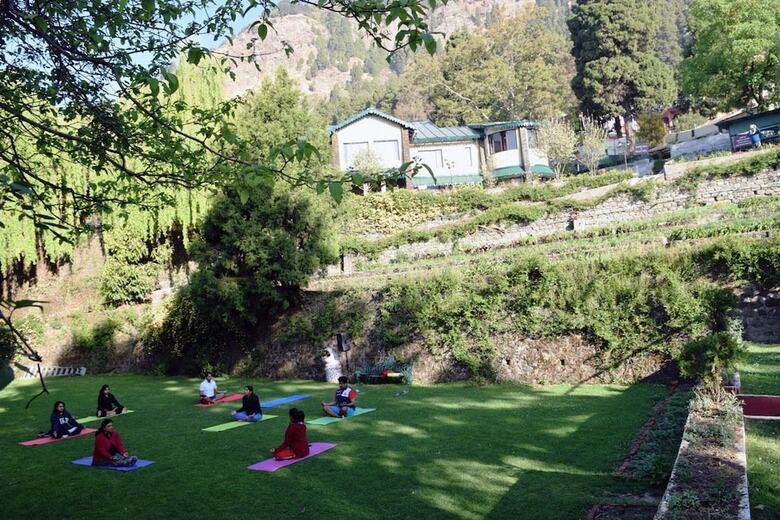 Hotel Shervani Hilltop Nainital