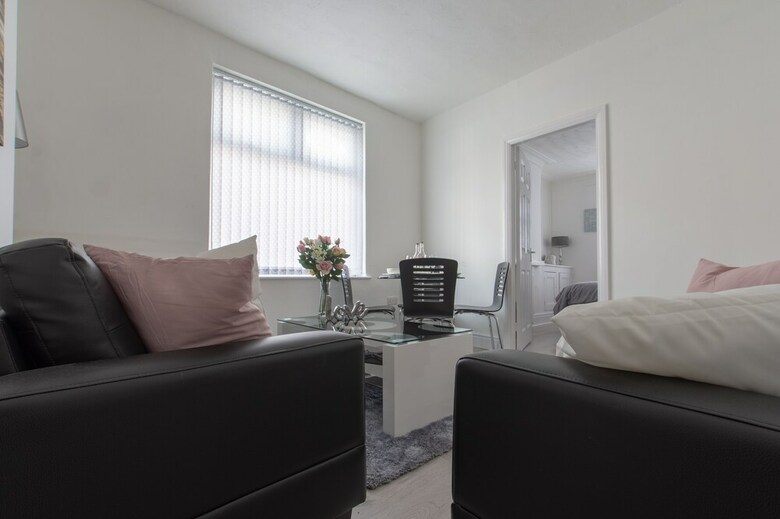 Lux Apartments 4 Bedroom House Molyneux