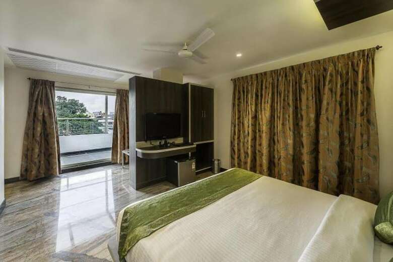 Hotel Cartier Biznotel