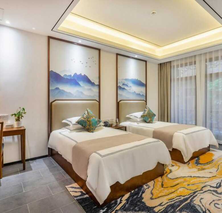 Floral Hotel Sheng Poman Courtyard