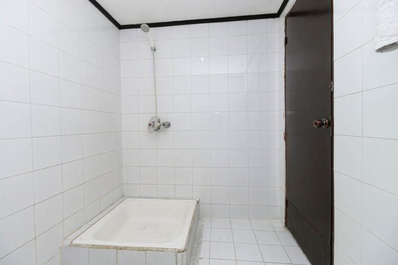Hotel Airy Sipora Pora 4 Parapat