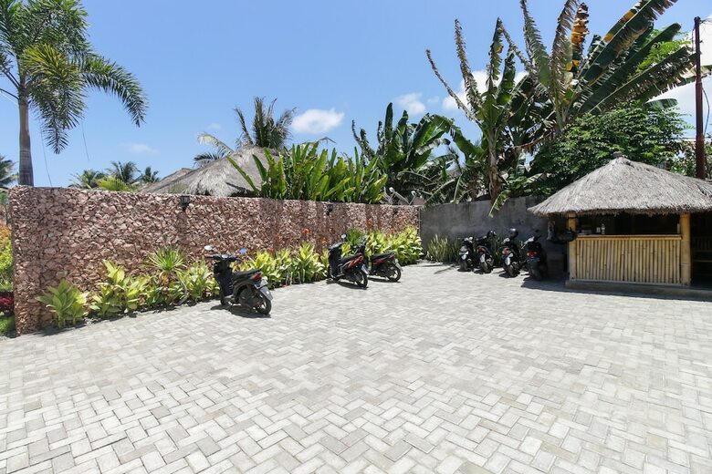 Hotel Airy Raya Kuta 2 Lombok