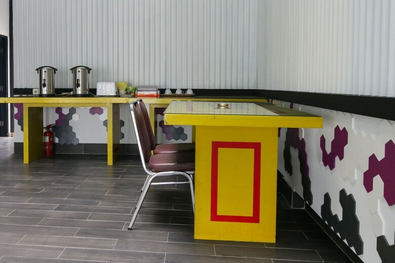 Hotel Airy Panam Hr Soebrantas Km 8.5 Pekanbaru