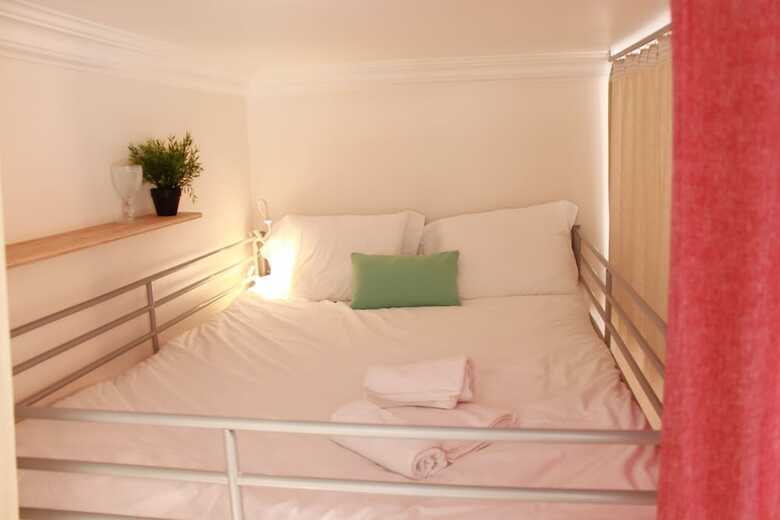 Hotel Nesha Guesthouse Lisbon