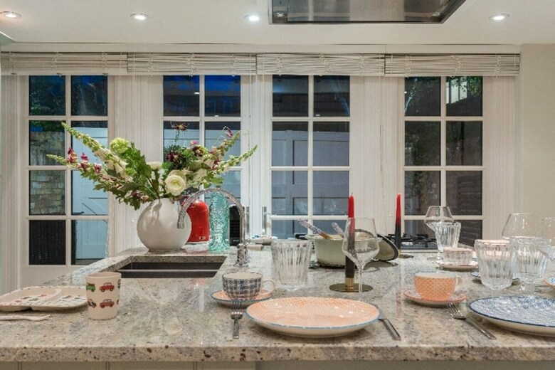 The Midsummer Common - Modern & Spacious 2bdr House With Garden