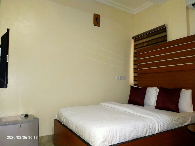 Alim Royal Hotel & Suites