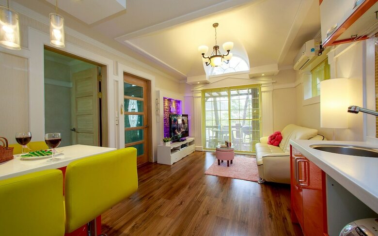 Loverstar In Forest Pension