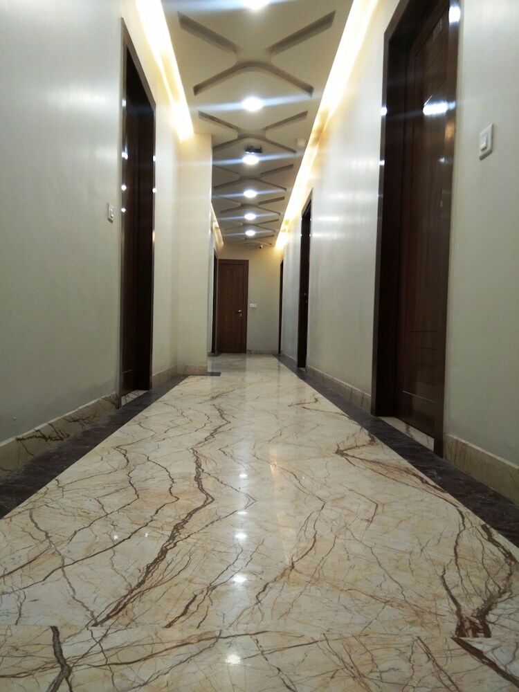 Hotel R P