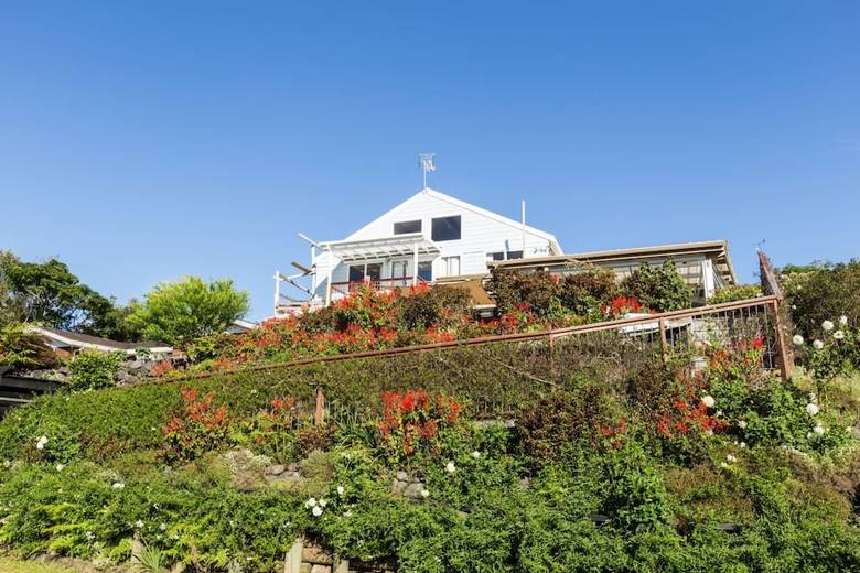 Apartamentos 3 Bedroom Home With Harbour Views