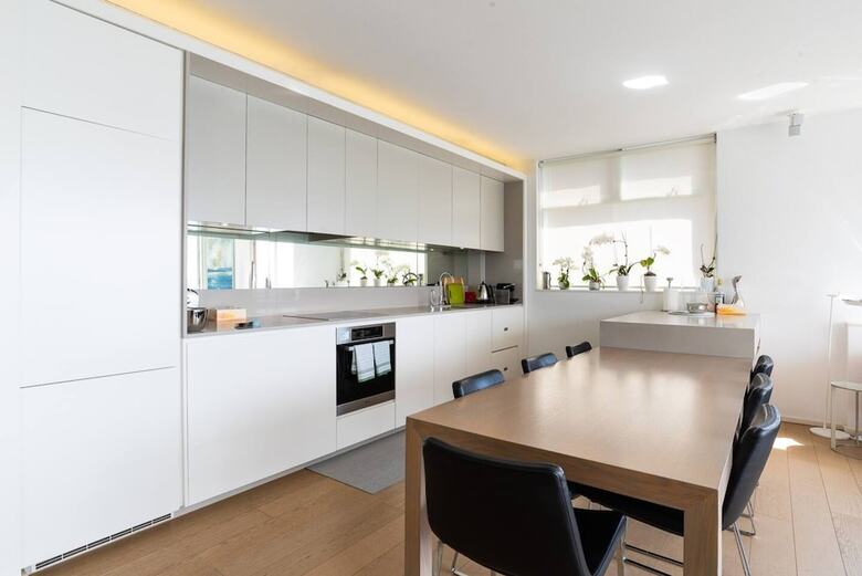 2 Bedroom Apartment With Bay View