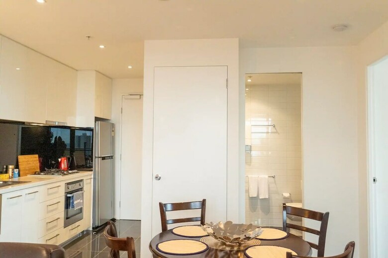 2 Bedroom Apartment With City Views