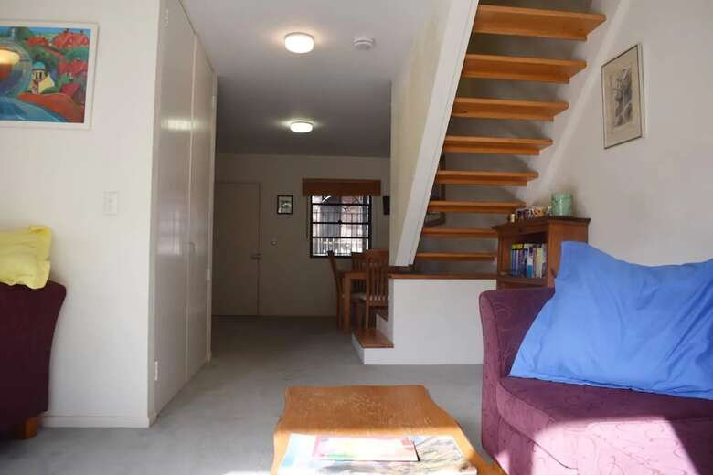 Cosy 2 Bedroom Apartment With Easy Access To City