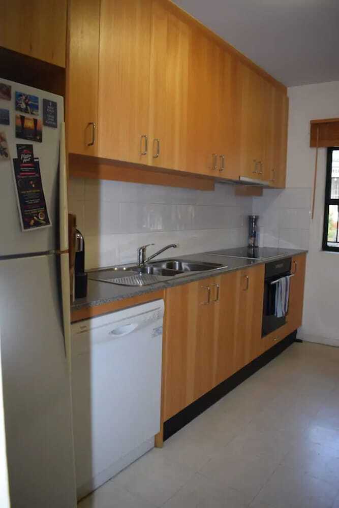 Cosy 2 Bedroom Apartment With Easy Access To City
