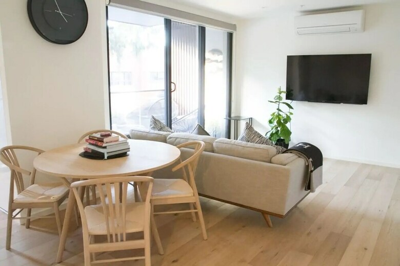 Charming 2 Bedroom Apartment In Richmond Close To Mcg