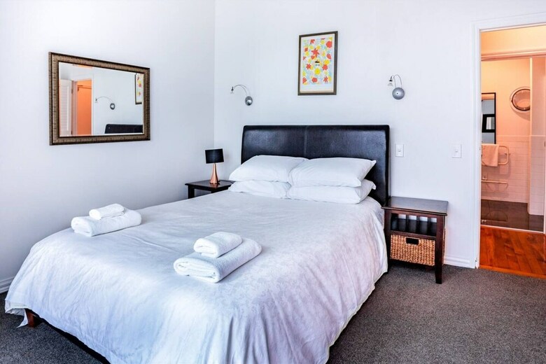 Prime Waterfront 1 Bedroom Corner Apartment
