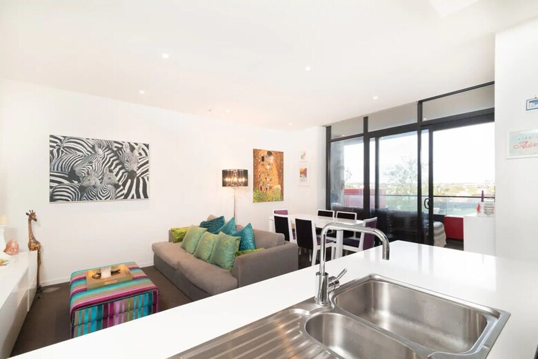 Modern 1 Bedroom Apartment In Richmond