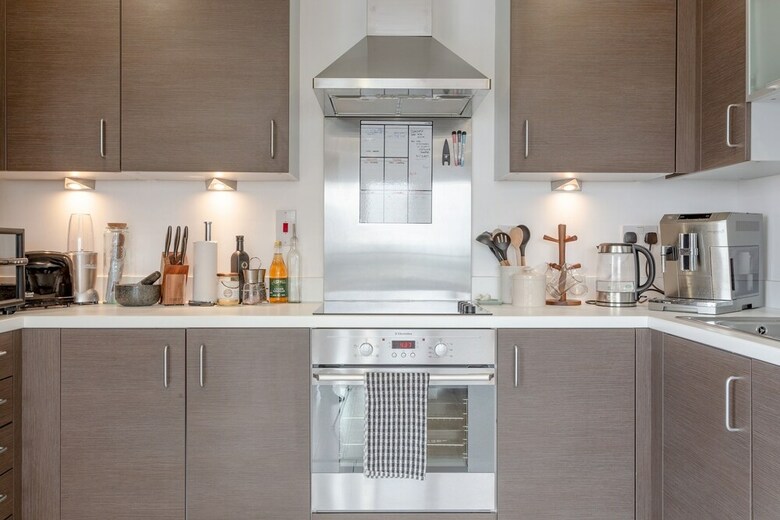 Modern 1 Bedroom Apartment With Stunning London Views