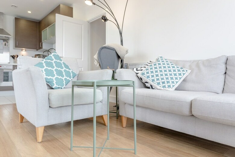 Modern 1 Bedroom Apartment With Stunning London Views