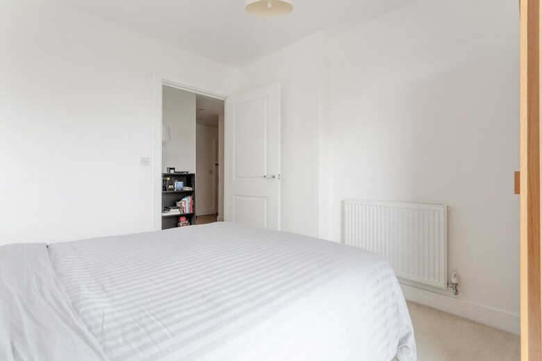 Modern 1 Bedroom Apartment With Stunning London Views
