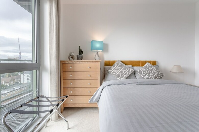 Modern 1 Bedroom Apartment With Stunning London Views