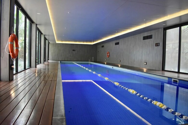 Modern 2 Bedroom Apartment In Melbourne's Southbank