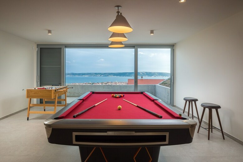 Villa Radun Home With Grand Heated Pool