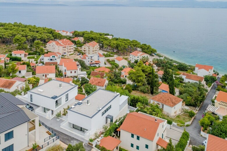Luxury Villa Luna With Swimming Pool