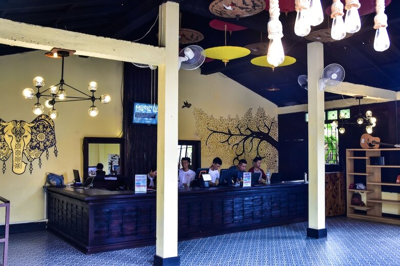 Hostal Mad Monkey Luang Prabang Hostel - Adults Only
