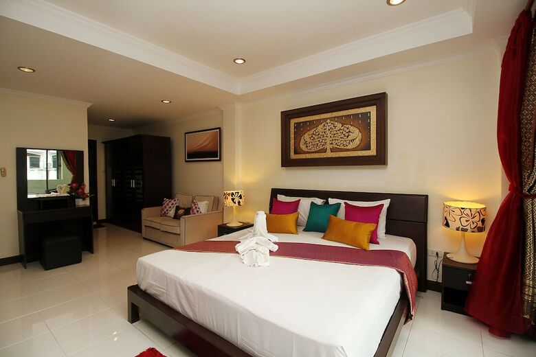 Hotel Sky Silk Decoration House