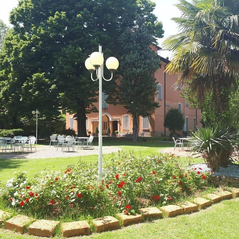 Hotel Mery Bistrot In Villa Bisbini