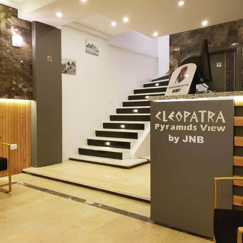 Hotel Cleopatra Pyramids View Inn