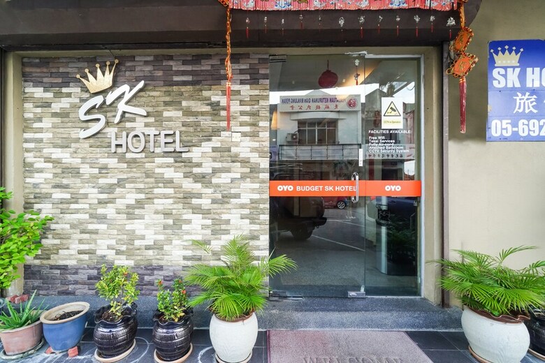 Oyo 44118 Budget Sk Hotel