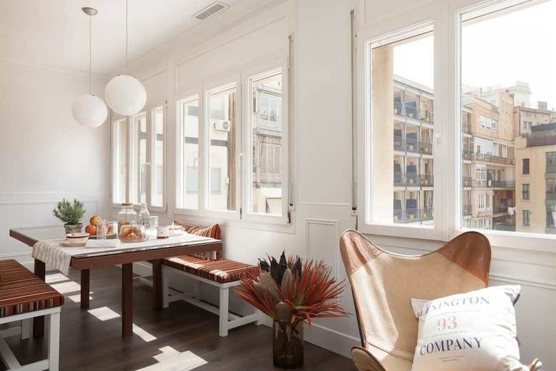 Enjoybcn Coliseum Apartments